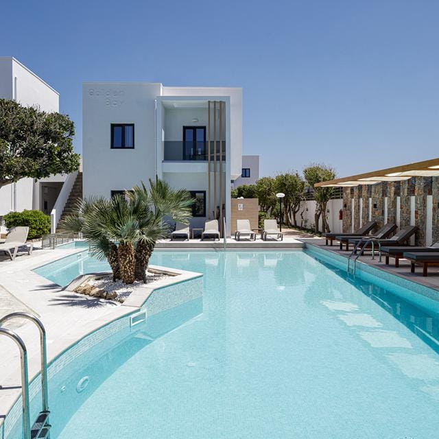 Golden Bay Hotel & Bungalows in Gournes