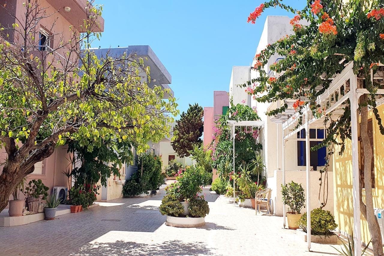 Evina Rooms & Suites in Gournes