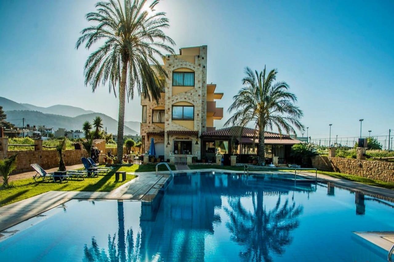 Danelis Studios & Apartments in Malia
