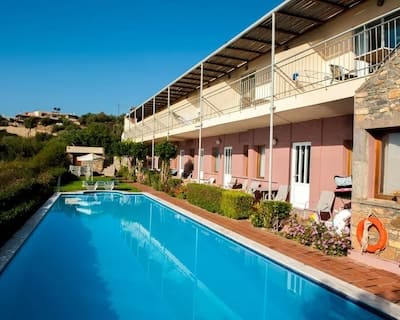 Mirabella Apartments in Agios Nikolaos