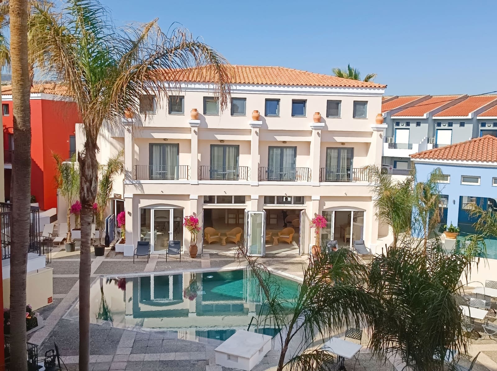 Grecotel Plaza Beach House - sfeerbeeld
